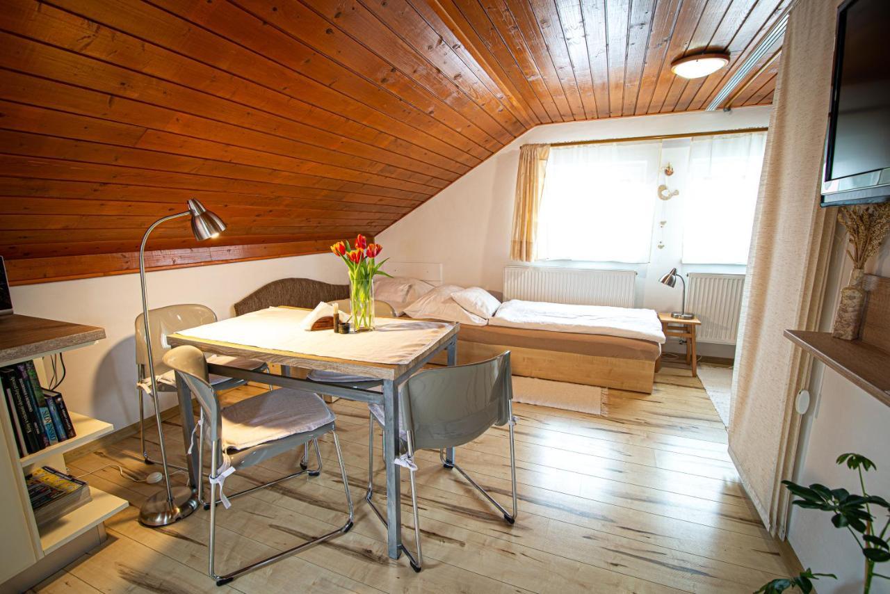 Holiday Home Linda ลิฟตอฟสกีมิคูลาช ภายนอก รูปภาพ